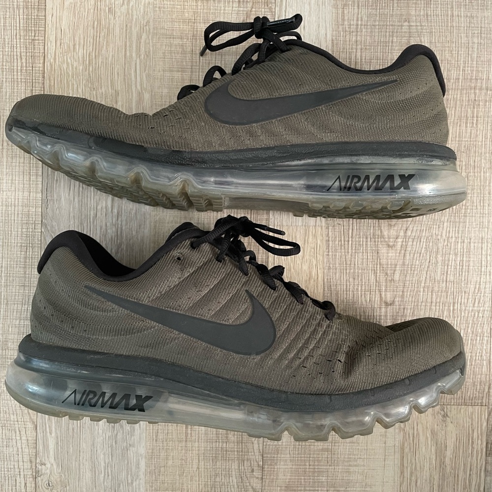 Nike Air Max 2017 
Army Green
